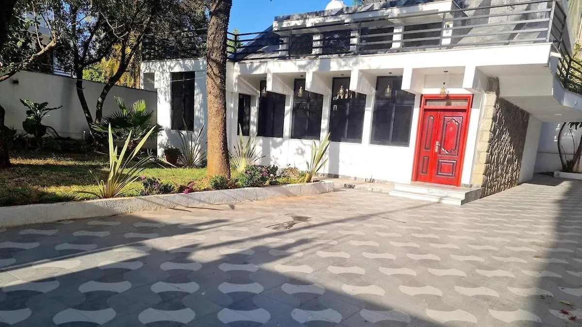 Villa Full House At The Heart Of Downtown Bole Adís Abeba 0*,